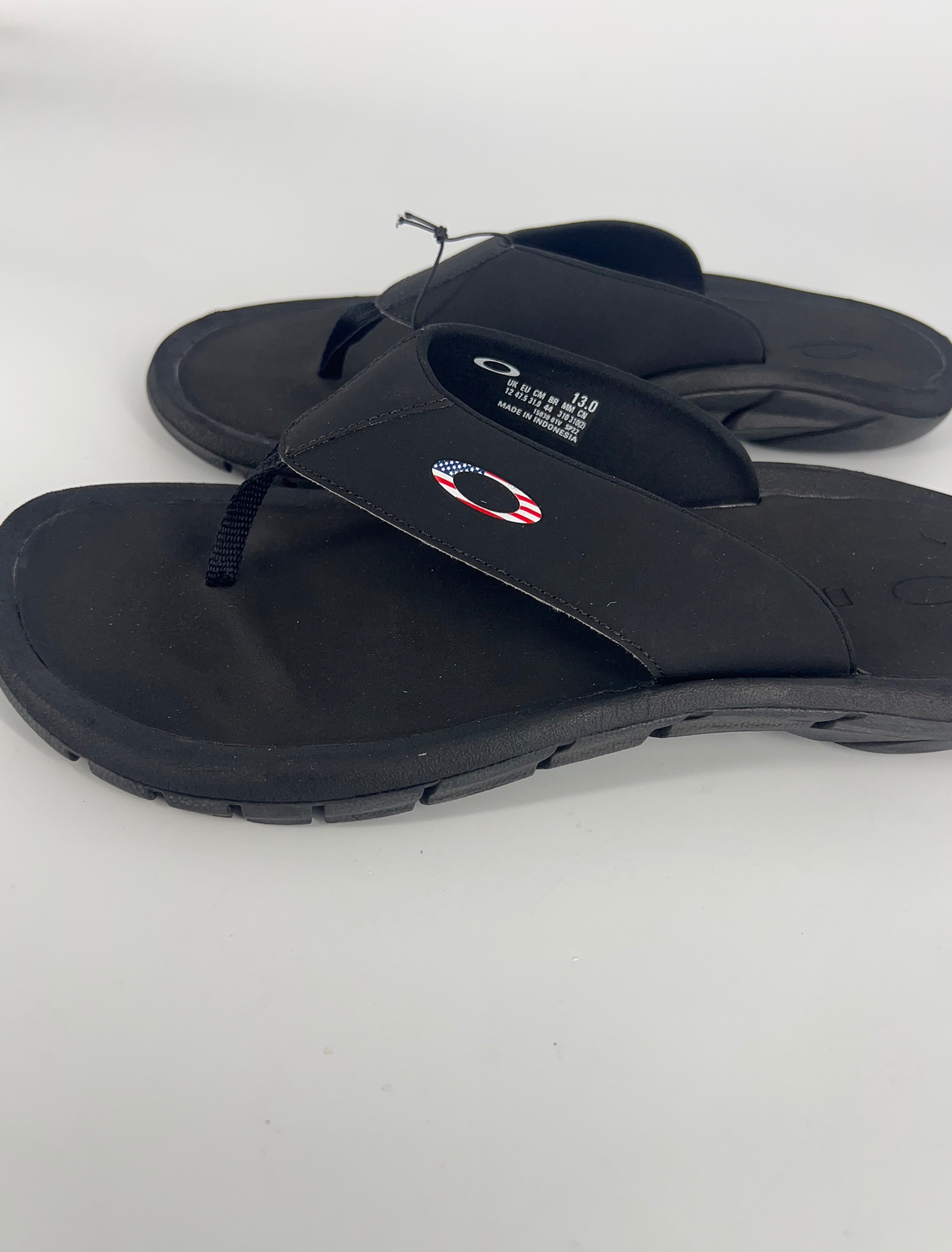 Oakley sandals