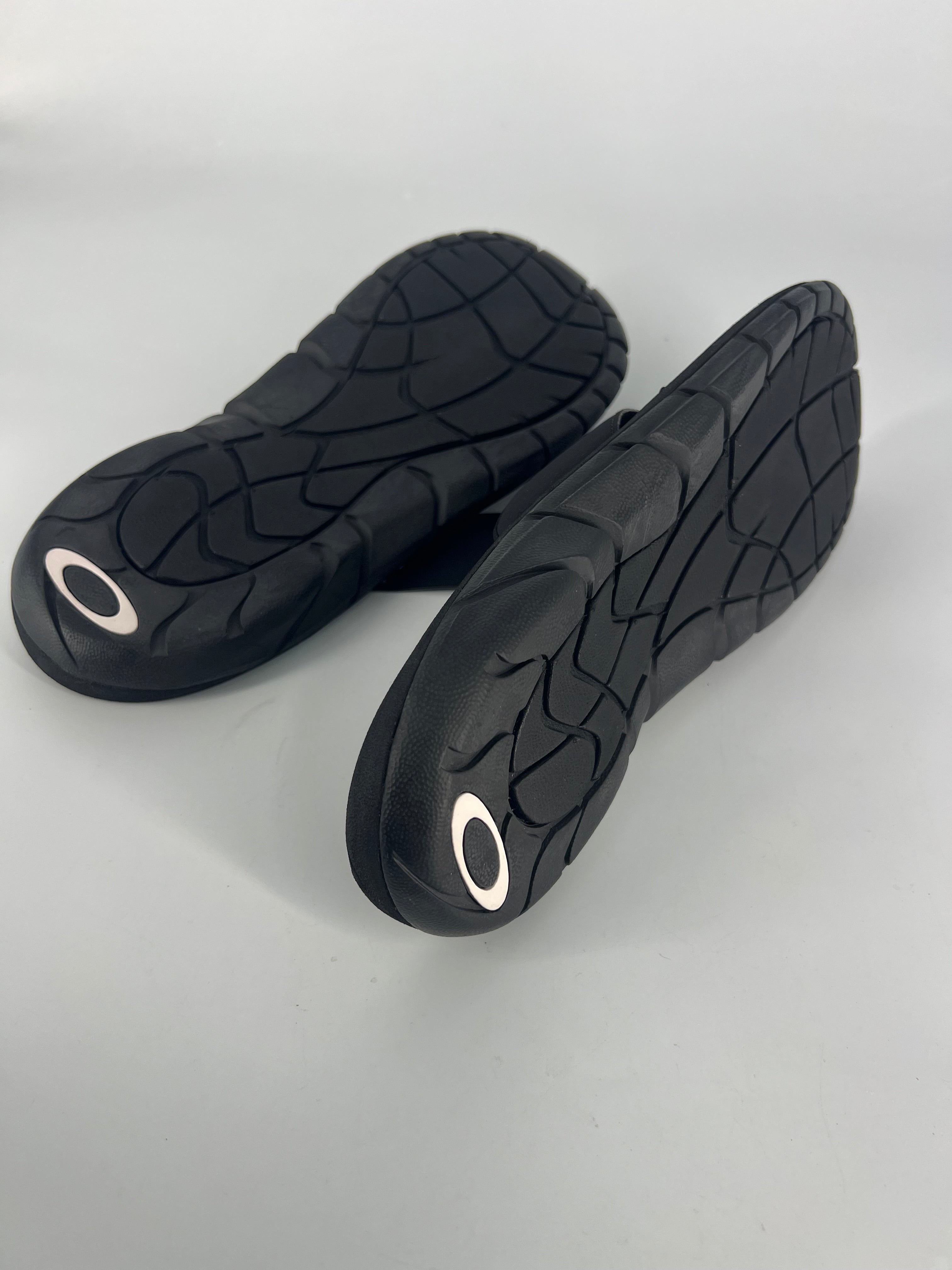 Oakley sandals