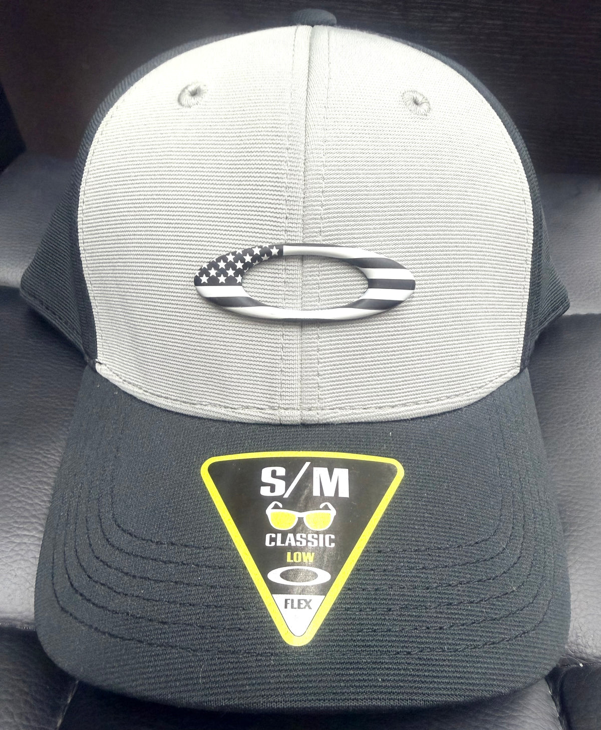 Caps