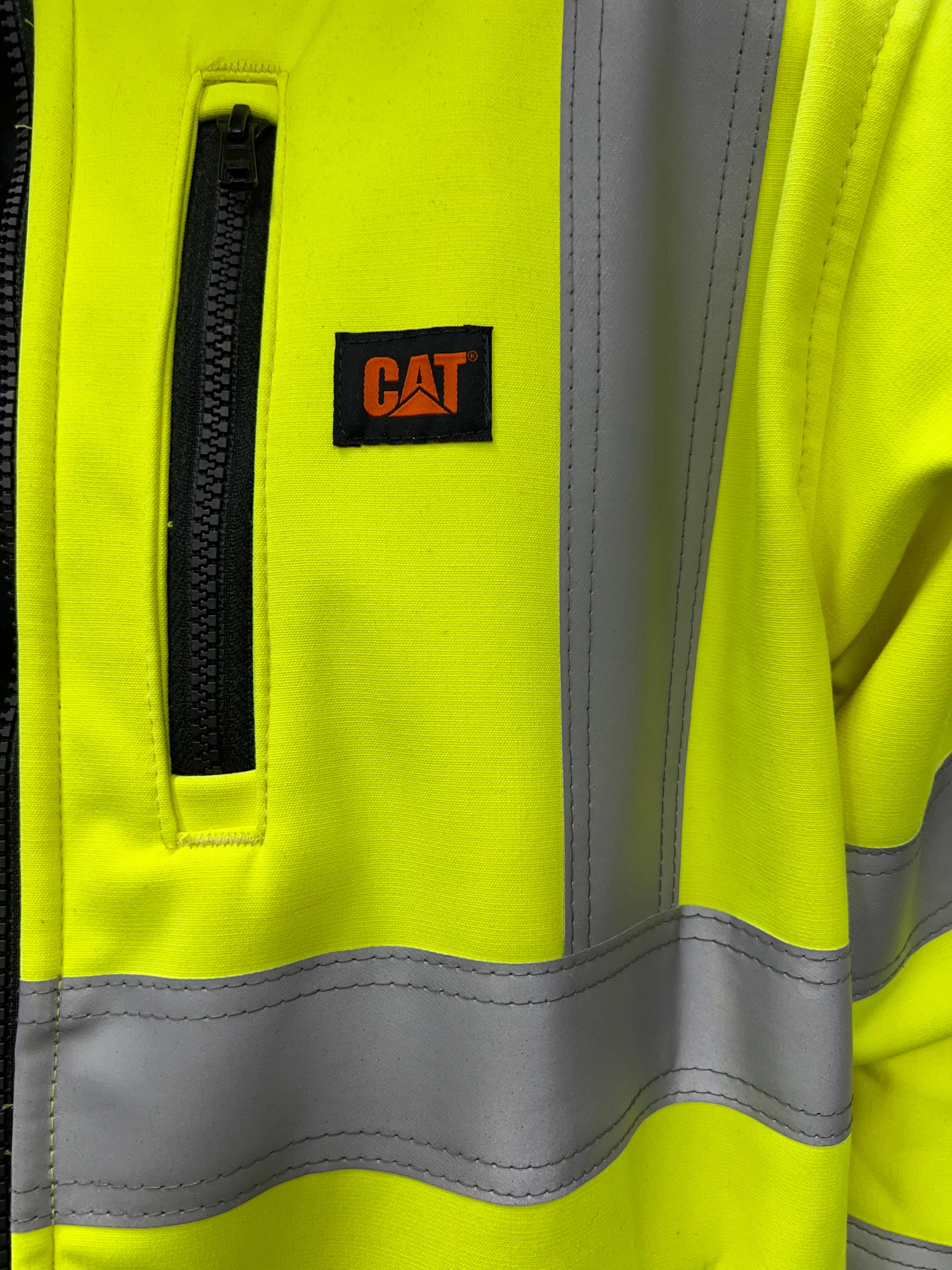Soft Shell Jack  CATERPILAR -water resistant,wind resistant,breathable-FLAME RESISTANT