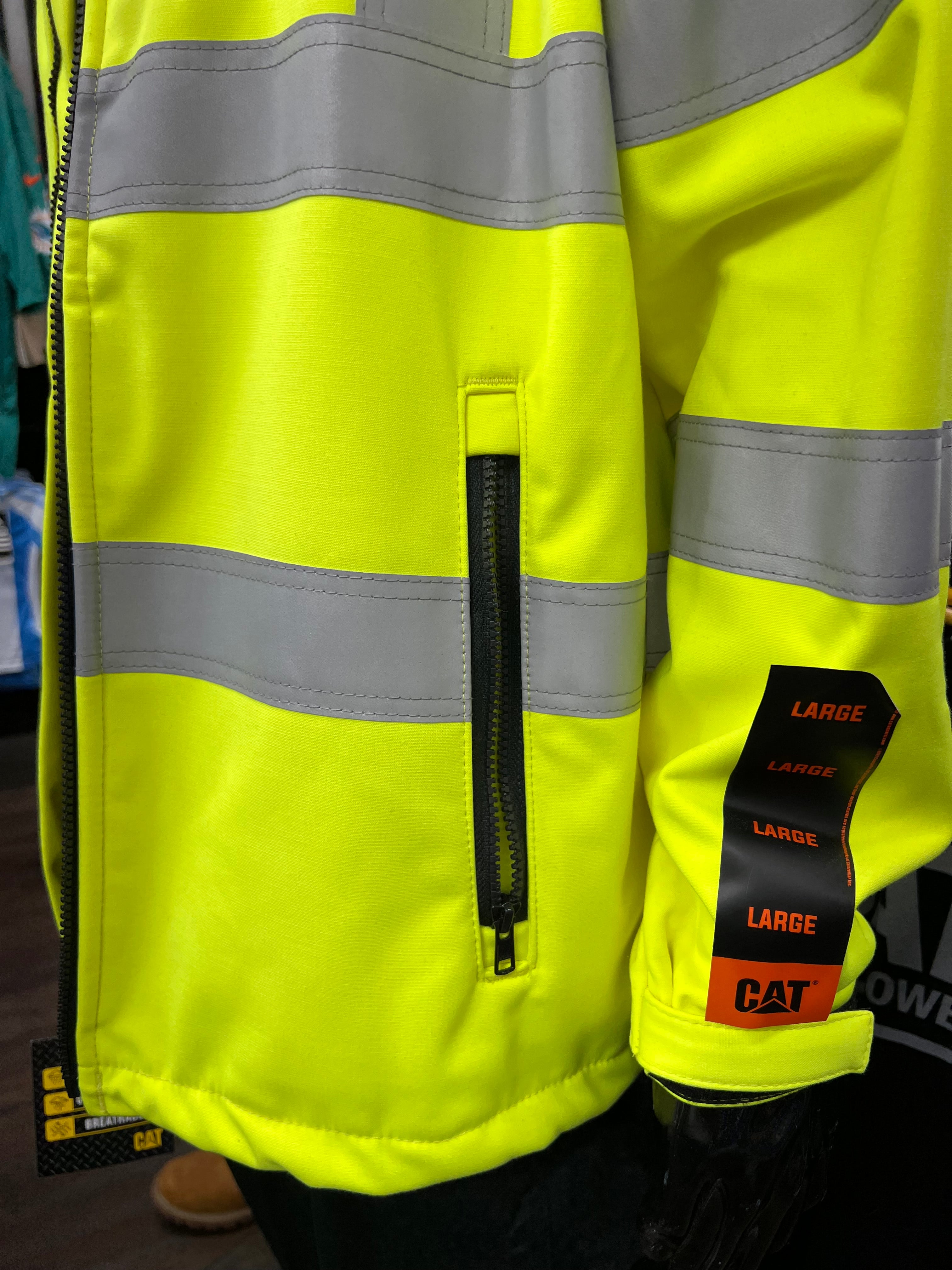 Soft Shell Jack  CATERPILAR -water resistant,wind resistant,breathable-FLAME RESISTANT