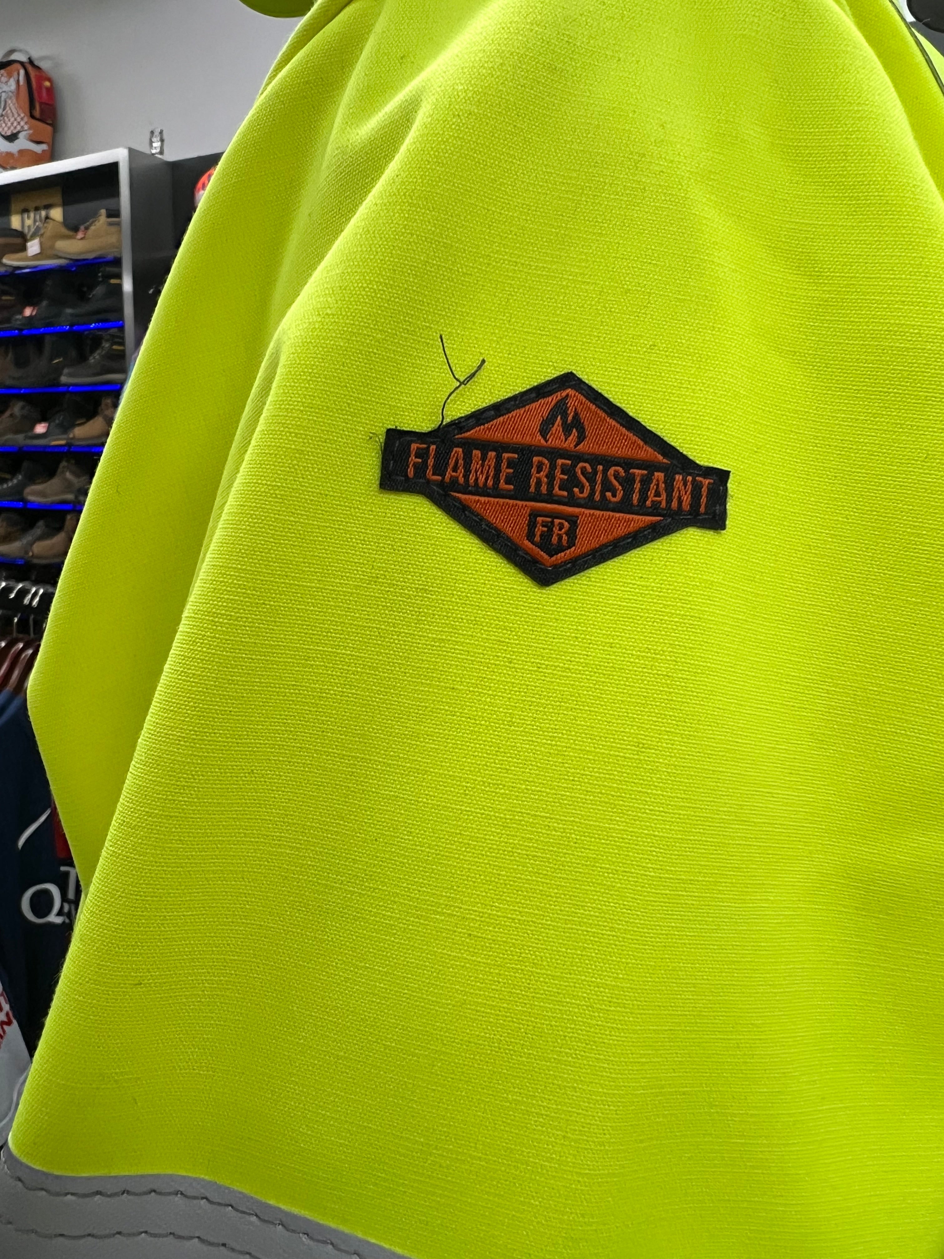 Soft Shell Jack  CATERPILAR -water resistant,wind resistant,breathable-FLAME RESISTANT
