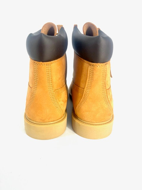 Timberland Classic 6 IN Waterproof Boot Wheat Nubuck